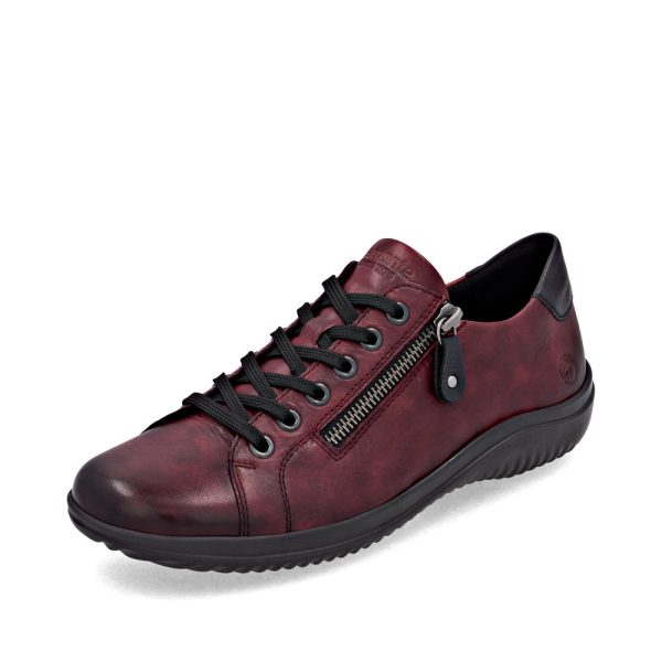 Chaussure pour Femme Remonte avec lacets et fermoir latéral. Permet un ajustement personnalisé en plus d'offrir l'opportunité d'enfiler rapidement la chaussure. Semelle amovible pour insérer une semelle orthopédique.