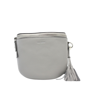 Sac de taille pour femme fait entièrement de cuir. Sangle ajustable pleine longueur. Dimensions 7 X 5 X 2.4 pouces. Couleur Gris Pâle.
