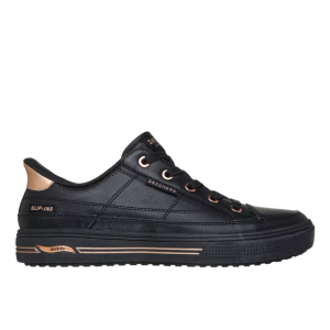 Chaussure Skechers slip-ins pour Femme à enfilage main libre. Avec technologie arch fit pour un soutien plantaire adéquat et confortable. Fait petit conseillé de prendre un demi point plus petit. Semelle amovible pour insérer semelle orthopédique.