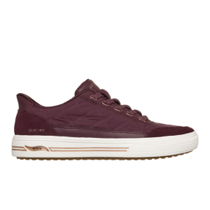 Chaussure Slip-ins Skechers pour Femme. Facile à enfiler sans se pencher donc idéal quand on a mal au dos, les mains pleines ou qu'on est simplement pressées.  Confort supérieur à plusieurs autres modèles de chaussures. Possède une voute plantaire pour un bon soutien.