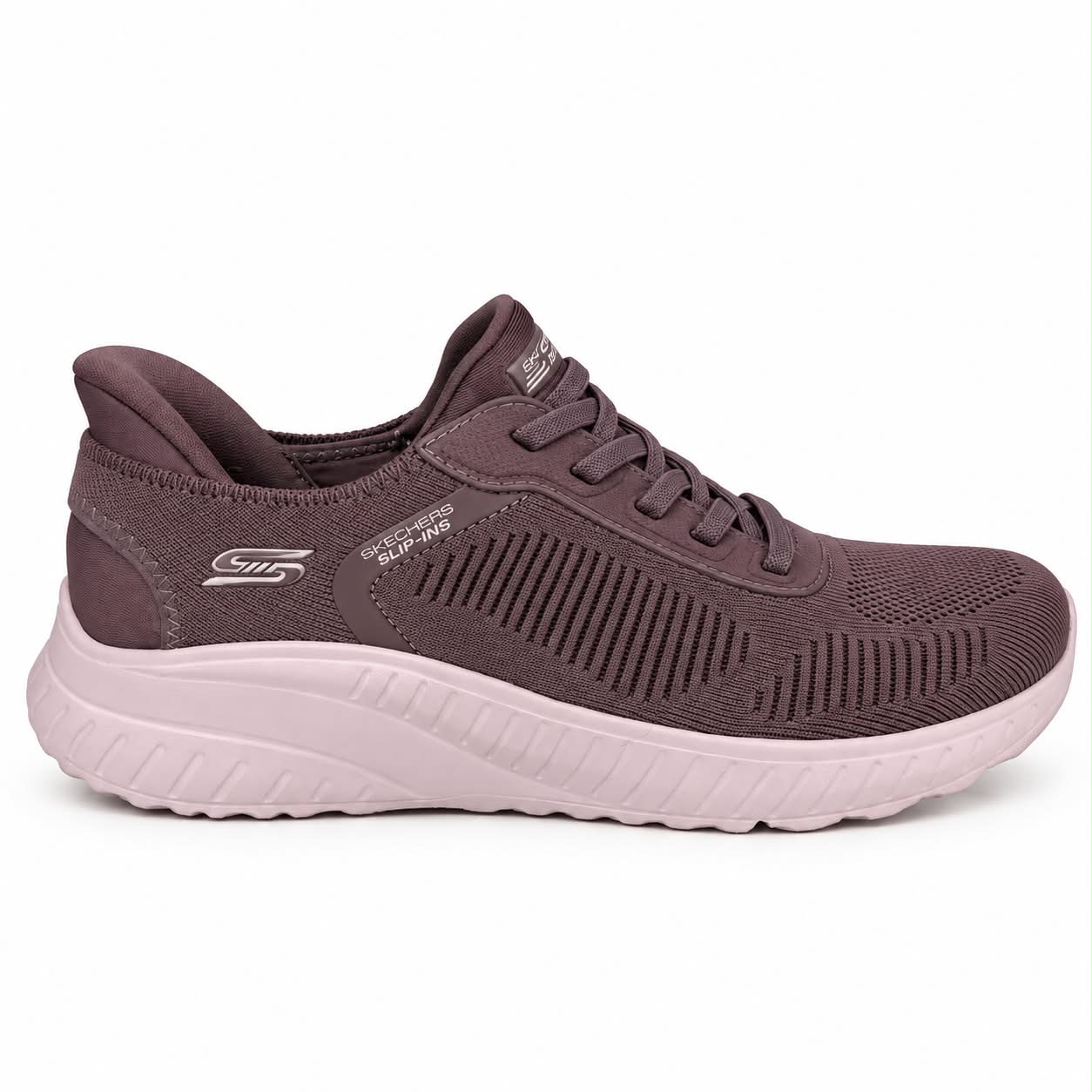 Découvre les Skechers BOBS Sport 117497 mauves pour femme : Slip-ins sans les mains, semelle Memory Foam, lacets extensibles et confort au quotidien.