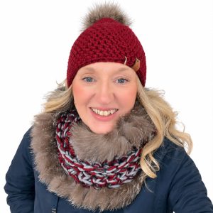 Duo de tuque et cache cou torsadé avec fourrure recyclée  Fait à la main avec Passion au Québec.