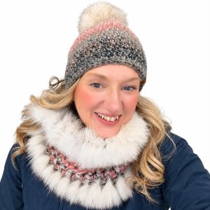 Duo de tuque et cache cou torsadé avec fourrure recyclée  Fait à la main avec Passion au Québec.